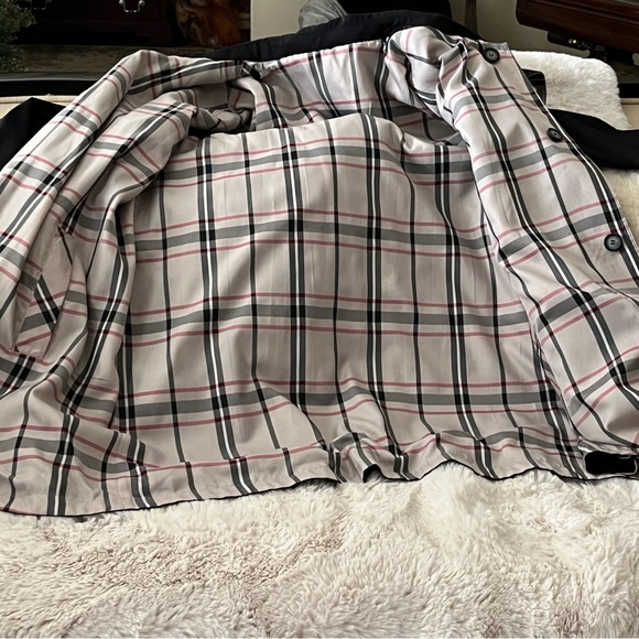 Reversible light weight jacket, new - Picture 2 of 4